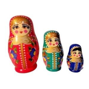 World Market Matryoshka Nesting Dolls Hand Painted Wood 3-Pc 4.5-inch No Box